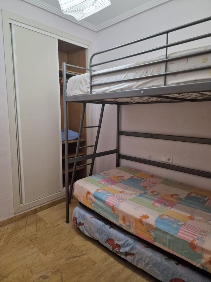 Apartamento Con Jardin En Playa Cabo Roig Tiene Wifi Orihuela Kültér fotó